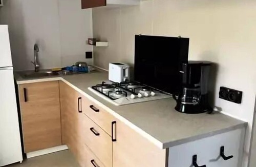 Villeneuve-les-Maguelone House | Arnel Campsite * - Mobile home Riviera Flower - 32m2 - 2 bedrooms 4 people