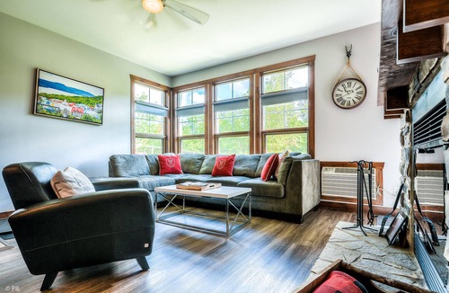 Tremblant-Les-Eaux Condo | Arnica 209★5 Beds★View★Walk to Mountain★Fireplace