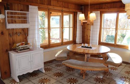 Brigels House | Arnika Montana