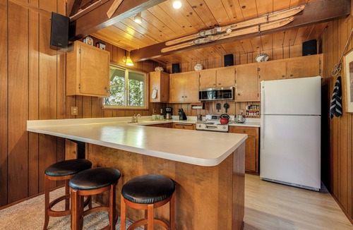 Arnold Cabin | Arnold Chalet Near Town & Calaveras Big Trees!