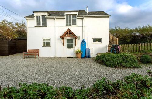 Treyarnon House | Arnold Cottage