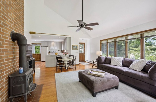 Charlestown House | Arnolda Getaway