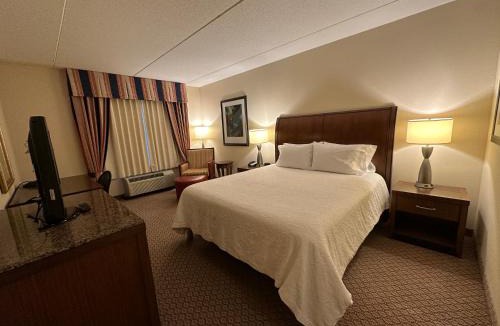 Big Flats Airport Hotel | Arnot Grand Hotel & Suites