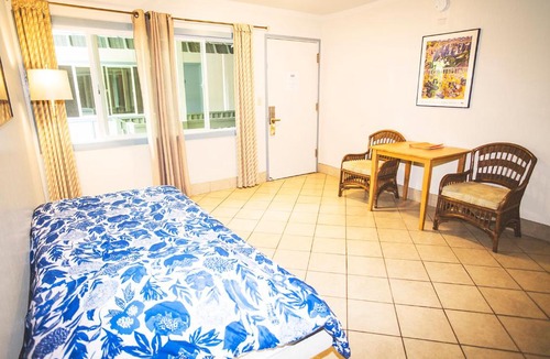 Keaukaha Cabin | Arnott's Lodge & Hiking Adventures