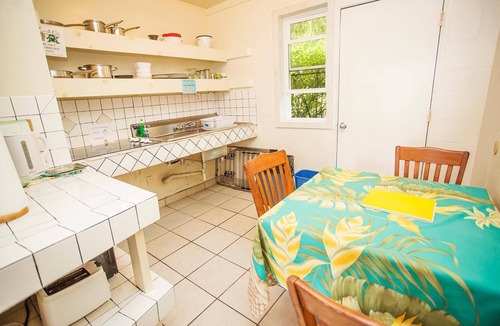 Keaukaha Cabin | Arnott's Lodge