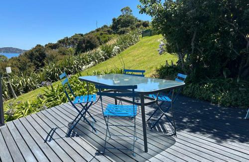 Amodeo Bay Ski Chalet | Aroha A-Frames - Bush & Beach Retro Retreat