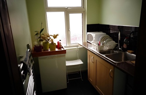 Ealing Common House | Aron Guest House