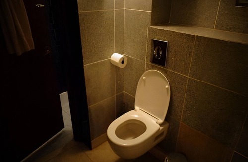 Ealing Common House | Aron Guest House