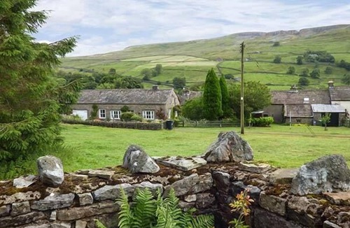 Fremington Cottage | AROS, pet friendly, with open fire in Langthwaite