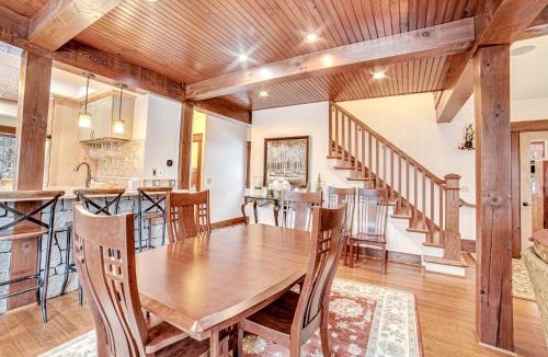 North Creek House | Around the Mountains