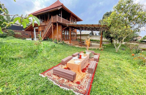 Lembang Villa | Arovala Villa