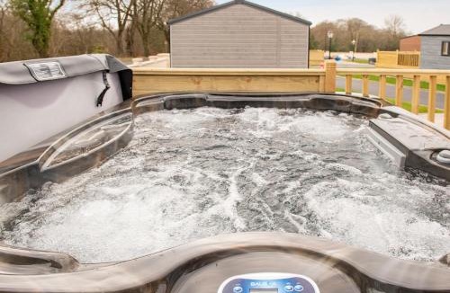 Kilwinning Resort | Arran Hills