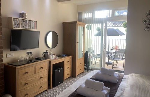 Torquay Bed & Breakfast | Arran Lodge