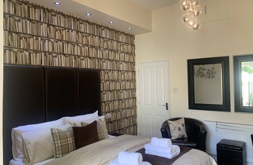 Torquay Bed & Breakfast | Arran Lodge