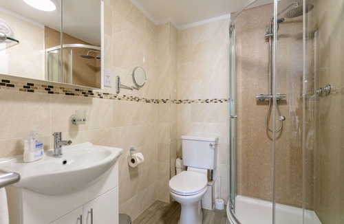 Ayr Apartment | Arran View - Donnini Apartments