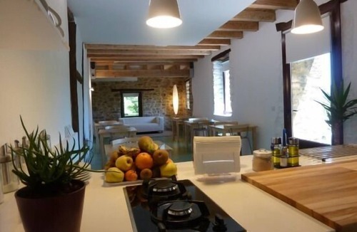 Zegama Cottage | Arrieta Haundi Apartment with Magnificent Valley Views