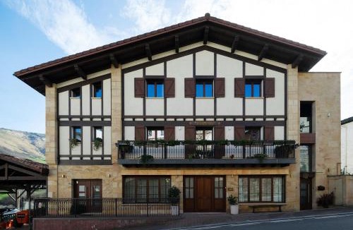 Valcarlos Apartment | Arrokarenea