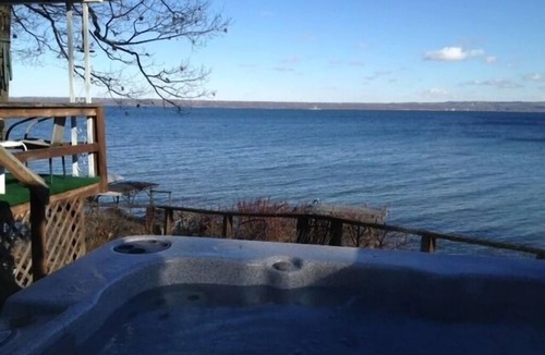 Town of Torrey House | Arrowhead Beach-Seneca-Waterfront-Hot Tub-Wine Trail-Pets, Recently Updated-Covered Deck