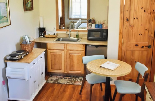Zion National Park East Entrance Bed & Breakfast | Arrowhead Country Cabins