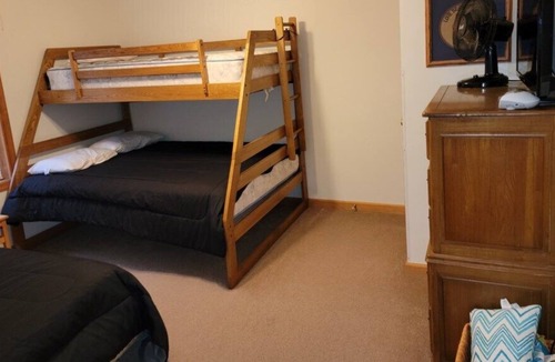 Thornhurst House | Arrowhead Escape