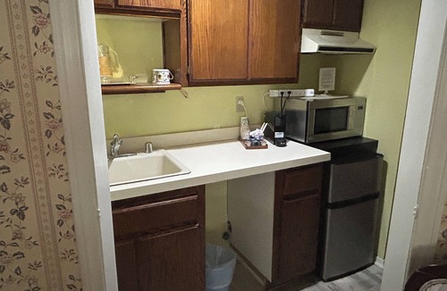 Lake Arrowhead Bed & Breakfast | Arrowhead Lake Inn