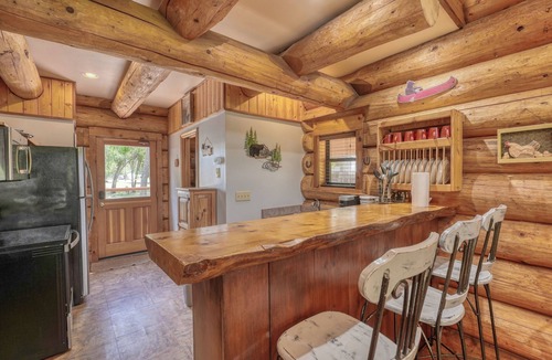 Marble Falls Cabin | Arrowhead | Lakefront Luxury + Hot Tub + Kayaks