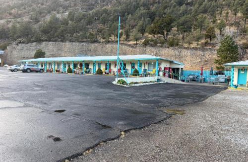 Ruidoso Hotel | Arrowhead Motel and RV Park