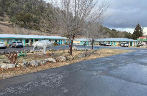 Ruidoso Hotel | Arrowhead Motel and RV Park