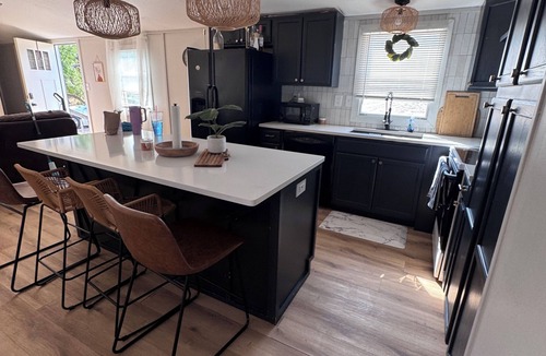 Tuscola House | Arrowhead Mountain Reteat, Sleeps Multiple + Acreage + Free Big Truck Parking