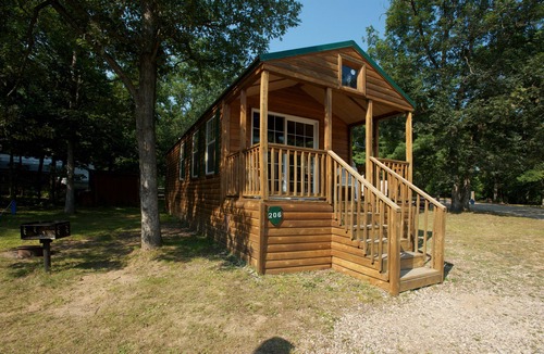 Wisconsin Dells RV Rental | Arrowhead Resort Campground