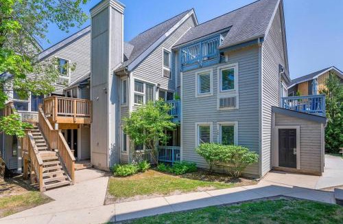 Craigleith Apartment | Arrowhead Retreat Ski-In-Out Pool Shuttle