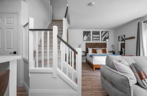 Craigleith Apartment | Arrowhead Retreat Ski-In-Out Pool Shuttle