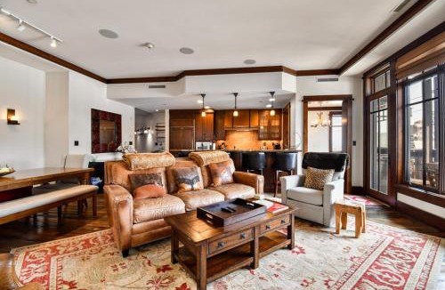 Empire Pass House | Arrowleaf Lodge - 3 Bed Condo #302