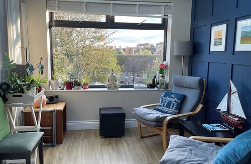 Newhaven House | Art and grow house