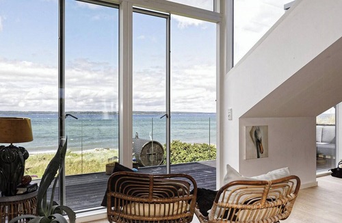 Fredericia House | Art and panoramic view at Trelde Næs