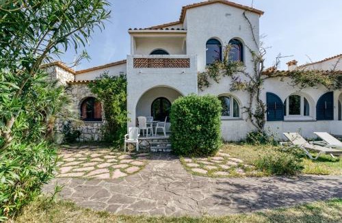 Empuriabrava Apartment | Art- Apartamentos Revilla Tacke G