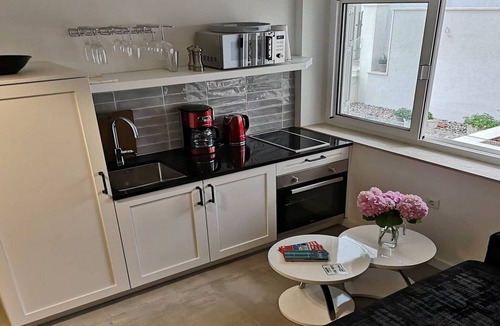 Lapad Apartment | Art Box Dubrovnik - Comfort Studio Apartment