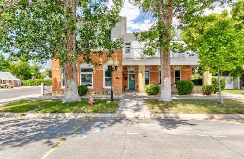 Springville Hotel | Art City Inn