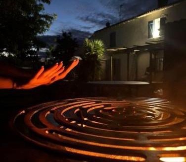 Champagne-les-Marais Bed & Breakfast | Art de vivre chez Fred et Mel