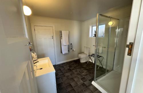 Havelock North House | Art Deco BNB