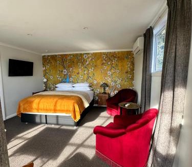 Havelock North House | Art Deco BNB