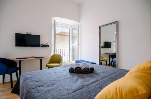 Dubrovnik Old Town Apartment | ART DECO CITY WALLS APARTMENTS by DuHomes