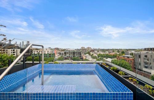 Collingwood North Apartment | Art Deco - Collingwood Hideaway