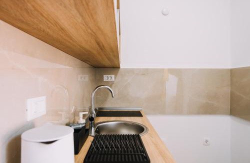 Dubrovnik Old Town Apartment | ART DECO DUBROVNIK APARTMENTS by DuHomes