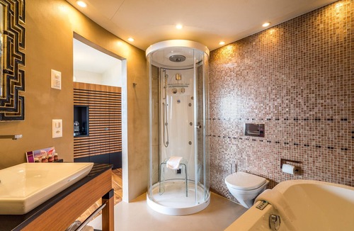 Lucerne Hotel | Art Deco Hotel Montana