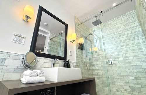 Napier Hotel | Art Deco Masonic Hotel