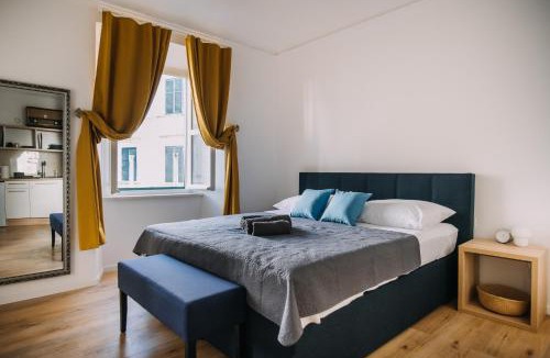 Dubrovnik Old Town Apartment | ART DECO OLD TOWN SQUARE by DuHomes