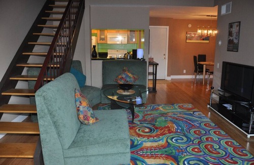 Encino House | Art Deco Stylized Gorgeous 2Bd+2Br