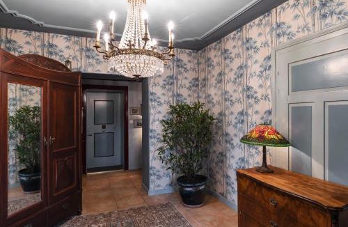Goldau Bed & Breakfast | Art Deco Villa Mon Abri BnB