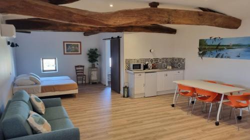 Les Echets Bed & Breakfast | Art et cosy